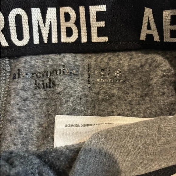 Abercrombie Kids Light Gray Joggers Boys 9/10 - Picture 4 of 4